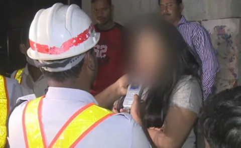 Drunk driving check in Hyderabad - Sakshi