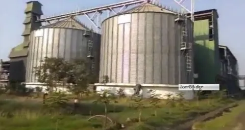 Worker dies after falling into spirit tank - Sakshi