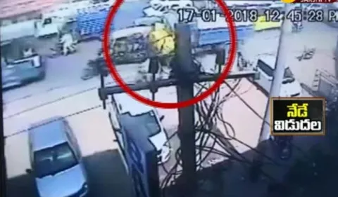 Tipper Lorry Hits Four Vehicles Near Vanasthalipuram  - Sakshi