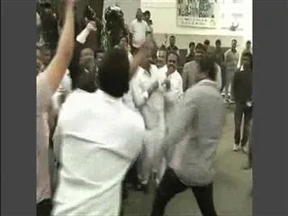 Telangana tdp leaders slogans against to cm kiran kumar reddy at ap bhavan in new delhi - Sakshi