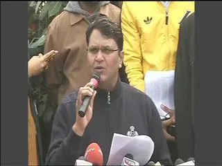 aap legislator vinod kumar binny threatens hunger strike - Sakshi