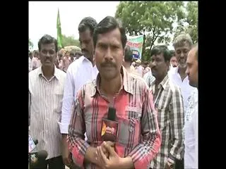 Novel stir staged for Samaikyandhra - Sakshi