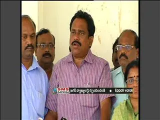 Seemandhra leaders also protesting for Samaikyandhra - Sakshi