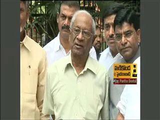 Central government in Dilemma over Telangana issue - Sakshi