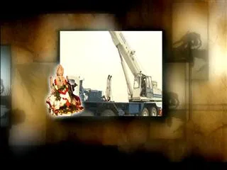 Bathuku Chitram on crane operators lifestyle - Sakshi