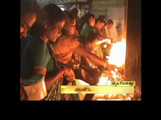 Thousands throng Siva temples - Sakshi