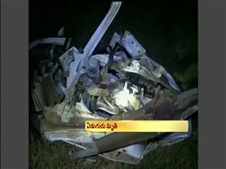 Seven killed as Maoists blow up a vehicle - Sakshi