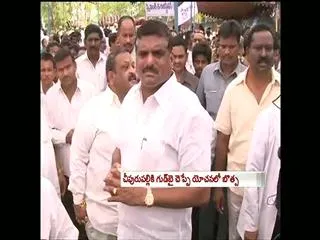 Botsa Satyanarayana hunting for new constituency - Sakshi
