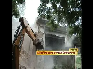 Flashes Between Building Owner and Shop Holder - Sakshi