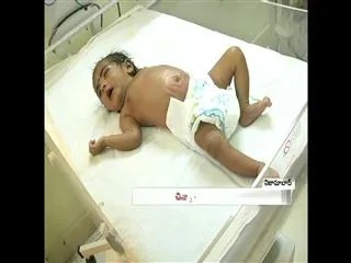 Parents leave one-month-old baby in bus - Sakshi