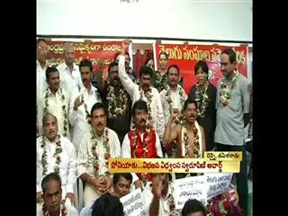 Telugu people's hunger strike in Chennai - Sakshi