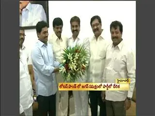 siva kumar shock to tdp joins ysrcp - Sakshi