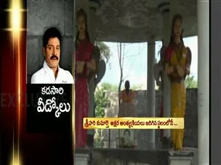 Film industry meet Srihari family members - Sakshi