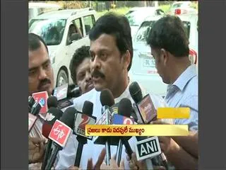 Telangana process may be slowed, UT may ease agitation, says Chiranjeevi - Sakshi