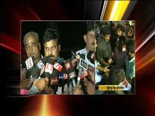 seemandhra union ministers requested prime minister to accept resignations - Sakshi