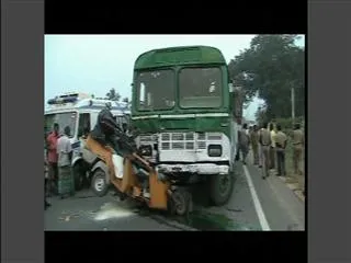 one die, one injured as auto hits rtc bus in chittoor district - Sakshi