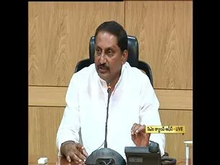 CM Kiran Kumar Reddy condemns Narendra Modis comments - Sakshi