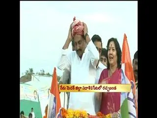 Succumbing in-house pressures, CM postpones Rachchabanda - Sakshi