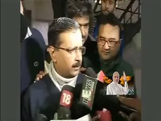 Delhi Assembly Elections result 2013: Arvind Kejriwal ahead of Sheila Dikshit - Sakshi