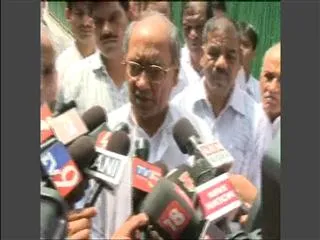Telangana Process is on track: Digvijaya - Sakshi