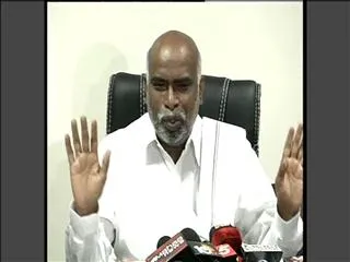 Kiran kumar reddy is becoming monarch says Minister Dokka Manikya vara prasad - Sakshi