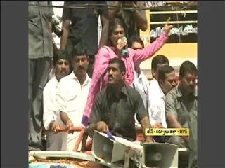 All prices rise in congress regime criticises Sharmila - Sakshi
