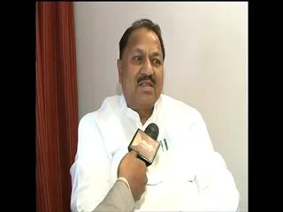 No proposal of making Hyderabad as UT says, D Srinivas - Sakshi