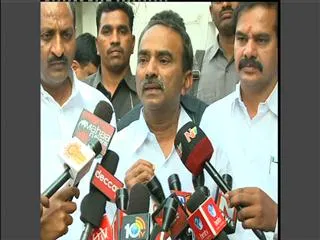 Etala Rajeder Comments on Kiran against T-Bill - Sakshi