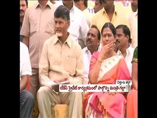congress minister galla aruna to share stage with chandrababu naidu - Sakshi