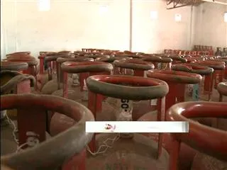 Rahul calls for raising LPG subsidy to 12 cylinders - Sakshi