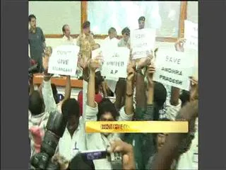 Isro chief k radhakrishnan faces samaikyandhra heat - Sakshi