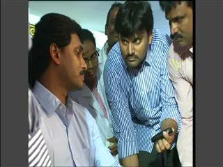 Jagan health starts depleting - Sakshi