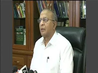 Jaipal Reddy against Comments On Royal 'T' - Sakshi