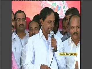 Merger after Telangana bill passage: KCR - Sakshi