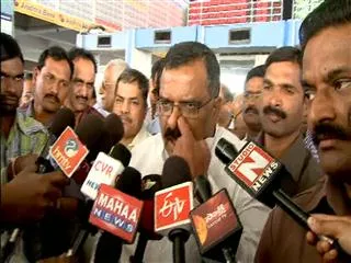 kotla suryaprakash reddy comments on tg venkatesh - Sakshi