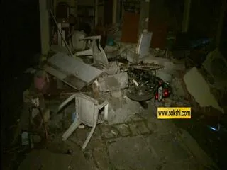 Two hurt in LPG blast - Sakshi