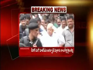 Lalu Prasad Yadav gets 5 year jail term - Sakshi