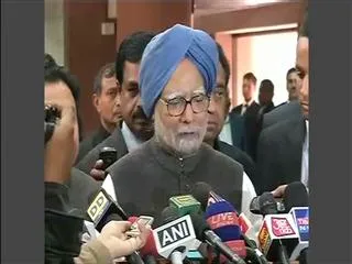 manmohan singh hopes that telangana bill will be passed in parliament - Sakshi