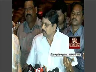 Seemandhra Cong ministers to meet CM Kiran - Sakshi