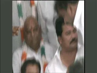 samaikya activists attacks on telangana activists - Sakshi