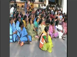 Civic workers' strike in Andhra Pradesh enters second day, services hit - Sakshi