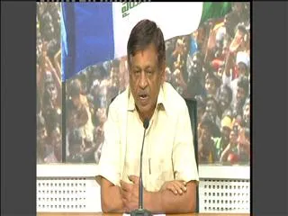 YSRCP Leader Mysura Reddy speaks to media on state division - Sakshi