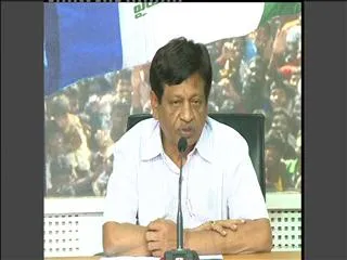 Mysura Reddy talk To media on state division - Sakshi