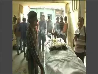 16-year-old gang-rape victim dies in Kolkata - Sakshi