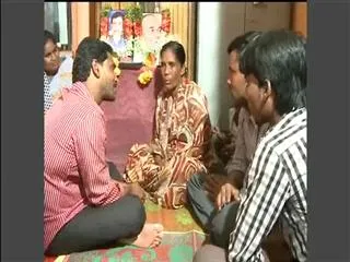 ys jagan consoles anjaana family - Sakshi