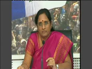 sabbam hari Working as a Sonia Against: Vasireddy Padma - Sakshi