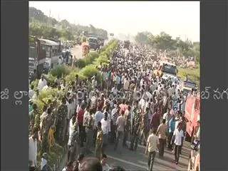 Person said witnesses about volvo bus fire accident - Sakshi