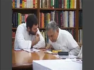Rahul Gandhi hints at PM role if party wins election - Sakshi
