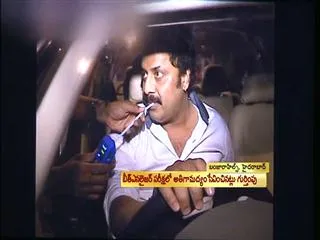 Drunk and drive case registered against actor raja ravindra - Sakshi
