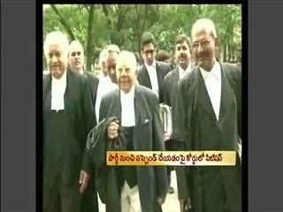 Ram Jethmalani sues bjp over expulsion spares narendra modi, vajpayee - Sakshi